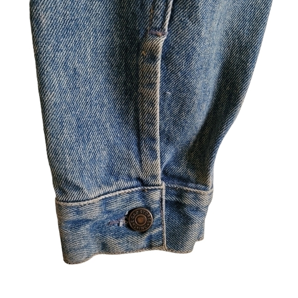 Gap 100% Cotton Denim Jacket with Pins Patches Size Medium - Picture 7 of 11